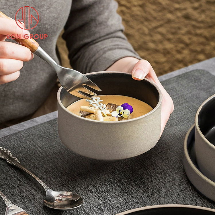 Zen Style Khaki & Matte Black Two-Tone Minimalist Ceramic Serving Bowl