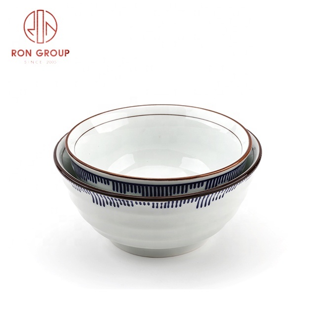 wholesale customized ramen bowl chinese style restaurant big salad bowl 10 inch white blue dinnerware ceramic bowl