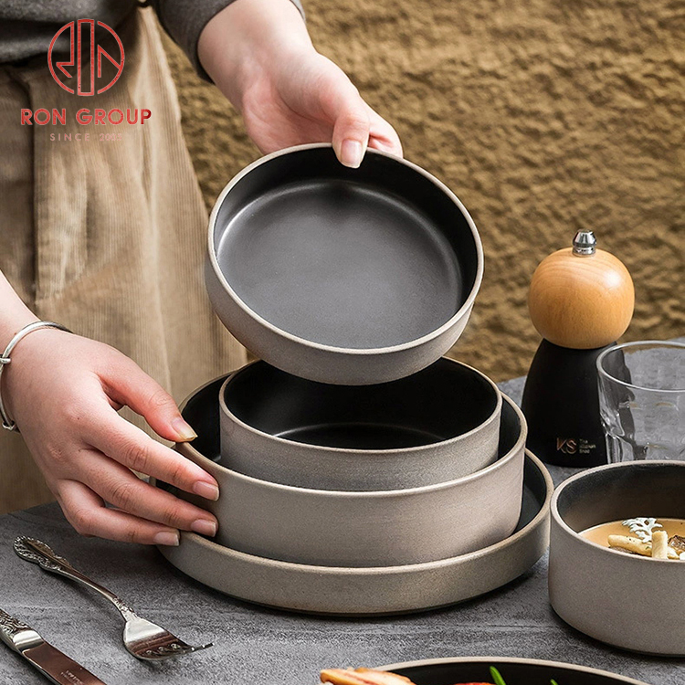 Zen Style Khaki & Matte Black Minimalist Porcelain Tableware Set