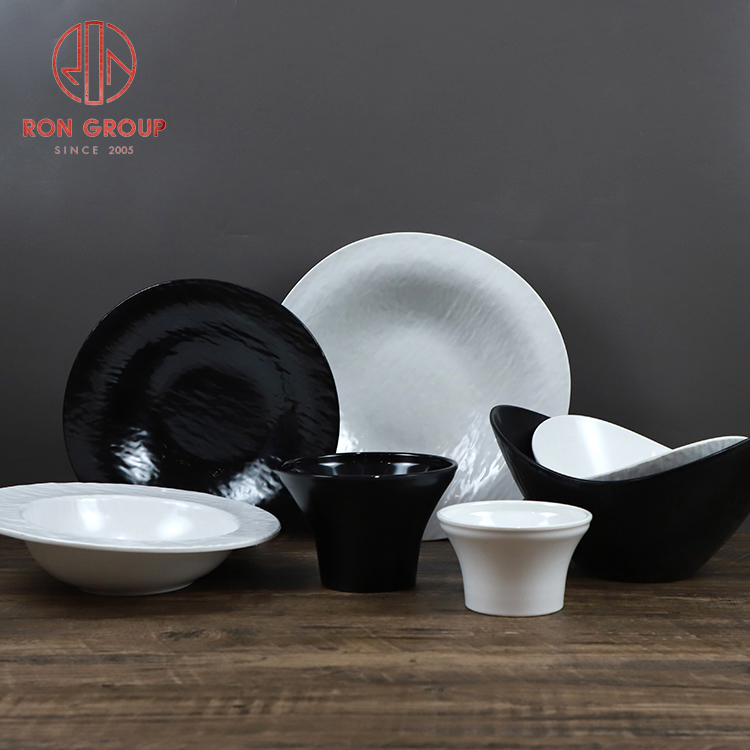 Matte Black Melamine Round Restaurant Dinner Plate