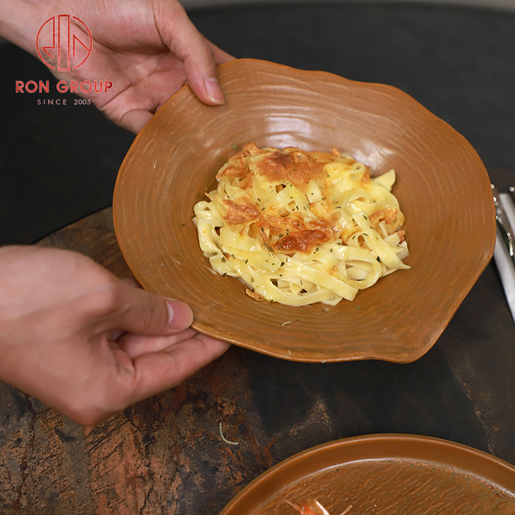 9-Inch Luxury Salad Shallow Bowl – Gold-Speckled Ceramic Serving Bowl for Hotel & Restaurant