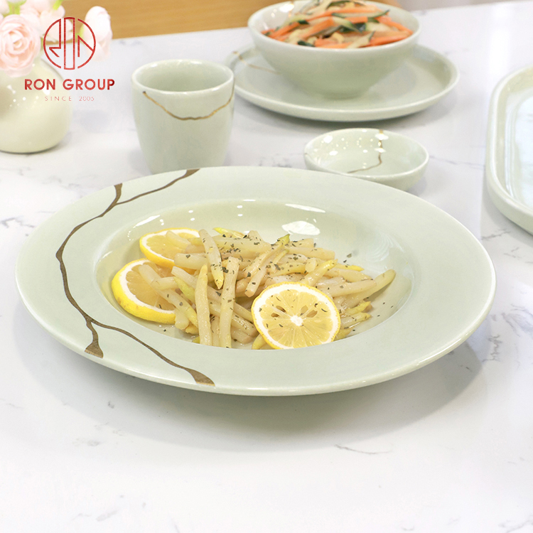 Sage Green Deep Pasta Plate with Crackle-Line Accent – Elegant Ceramic Bowl Plate for Restaurant Service