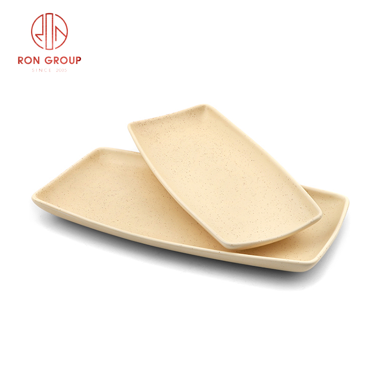 Cream Beige Ceramic Dinnerware Set for Restaurants, Cafés, and Modern Catering Service