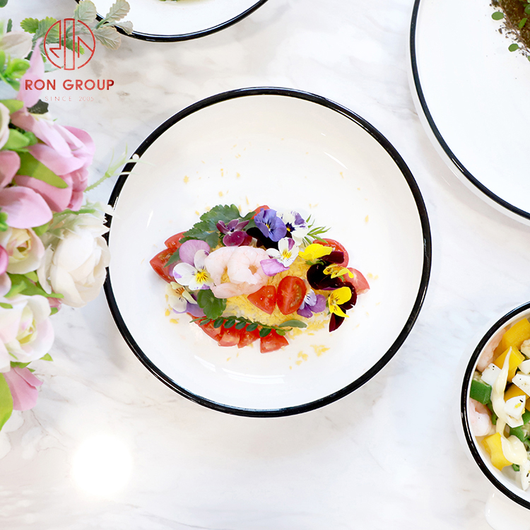 Minimalist White Stoneware Plates with Grey Rim Texture for Modern Restaurant Dining