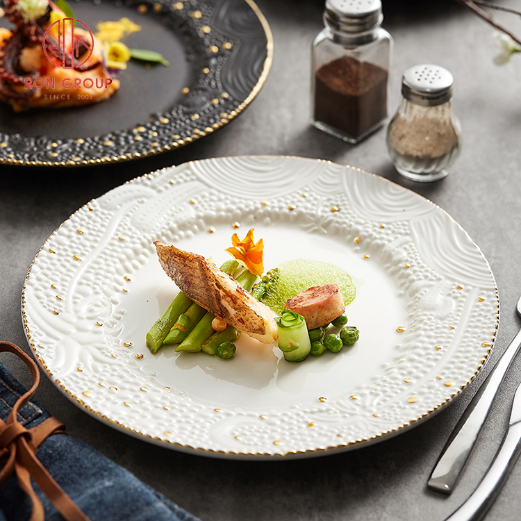 Black & White Embossed Porcelain Dinner Plates – Luxury Restaurant Ceramic Tableware Collection
