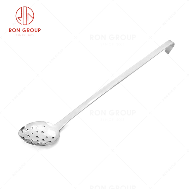 Excellent quality hot sale hotel restaurant banquet wedding event widely used exquisite Stainless steel hook handle with holes stir-frying spoon