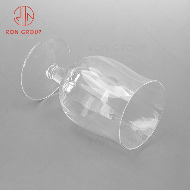 Beautifully crafted wholesale restaurant bar banquet wedding glassware high quality simple design Tulp Porco cup