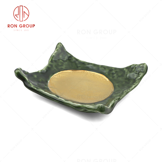 Unique design hot sale popular hotel Michelin restaurant banquet buffet tableware luxury ceramic Square plate