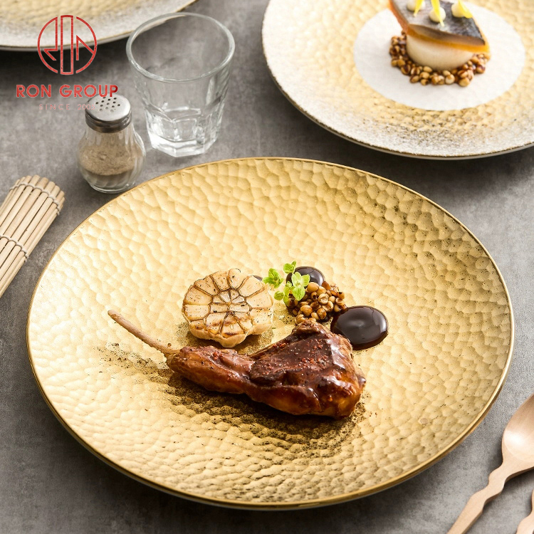 Full-Gold Hammered Straw-Hat Soup Plate Set – Wide-Rim Deep Ceramic Plates for Hotel & Restaurant Plating
