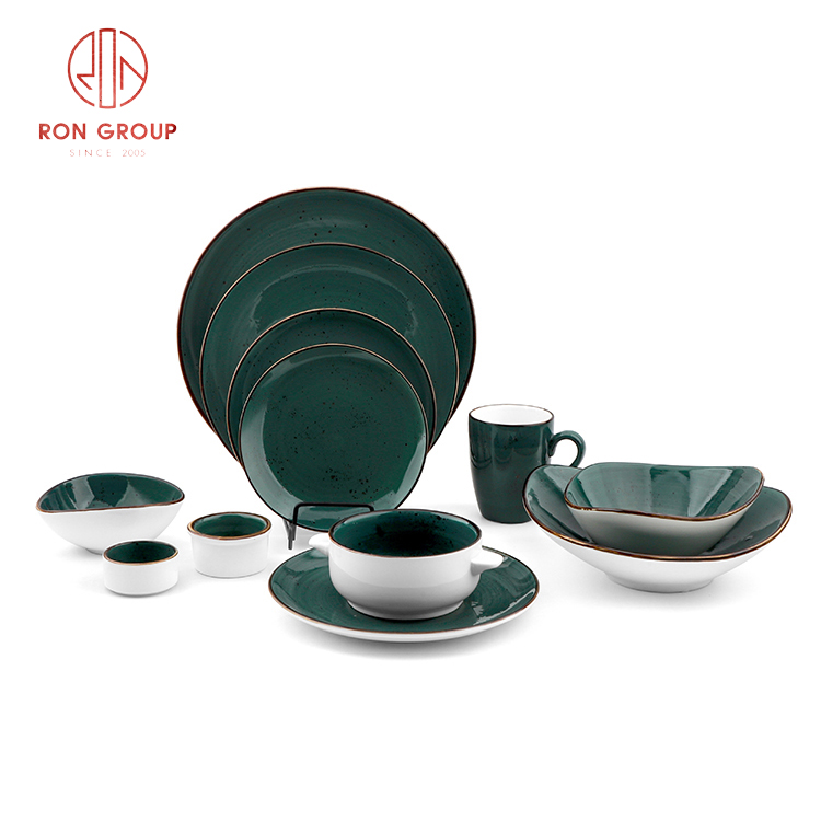 Deep Green Stoneware Dinnerware Set with Rustic Rim for Professional Restaurants and Hotels