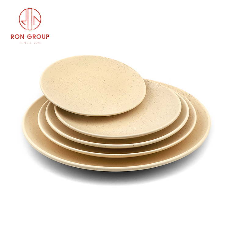 Cream Beige Porcelain Dinnerware Set with Vintage Glaze for Restaurants and Cafés