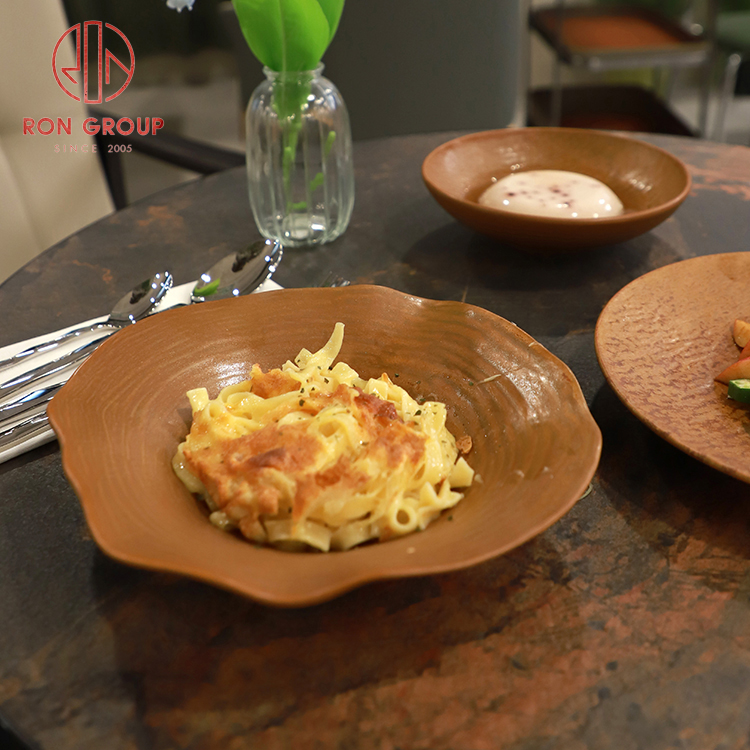 9-Inch Luxury Salad Shallow Bowl – Gold-Speckled Ceramic Serving Bowl for Hotel & Restaurant