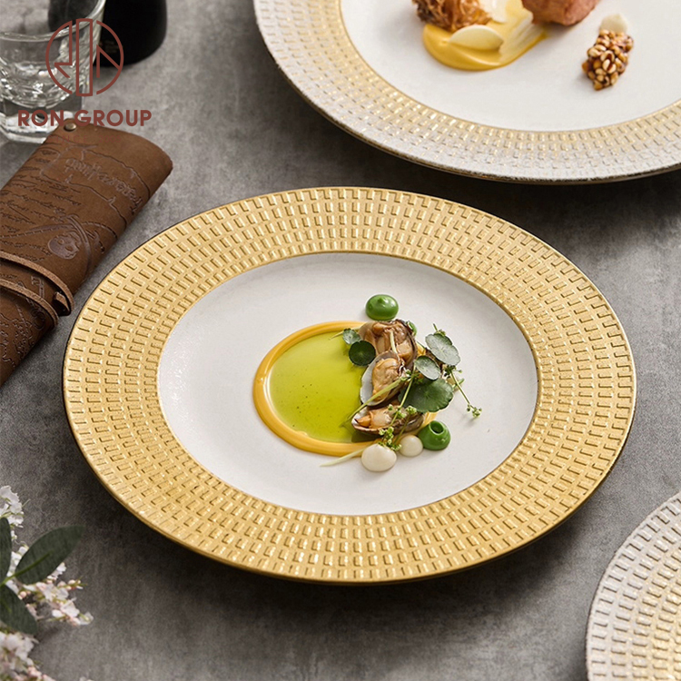Full-Gold Checkerboard Wide-Rim Dinner Plate – Luxe Ceramic Tableware for Hotel & Restaurant Service