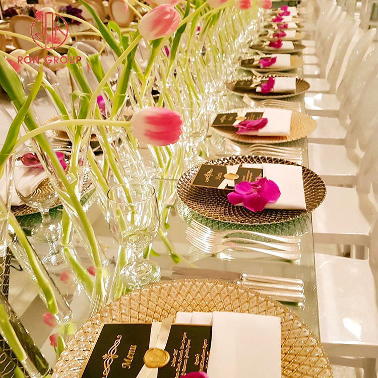 Luxury Modern Glass Charger Plate with Gold Rim - Minimalist Banquet Collection