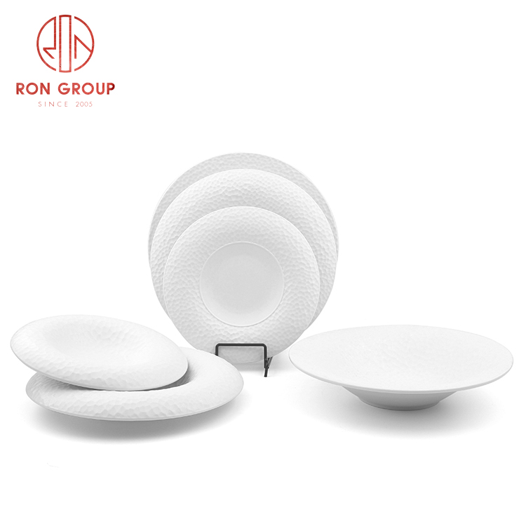 White Textured Ceramic Dinner Plates for Hotels, Catering, and Western-Style Restaurants