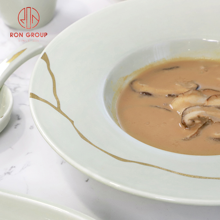 Sage Green Deep Pasta Plate with Crackle-Line Accent – Elegant Ceramic Bowl Plate for Restaurant Service